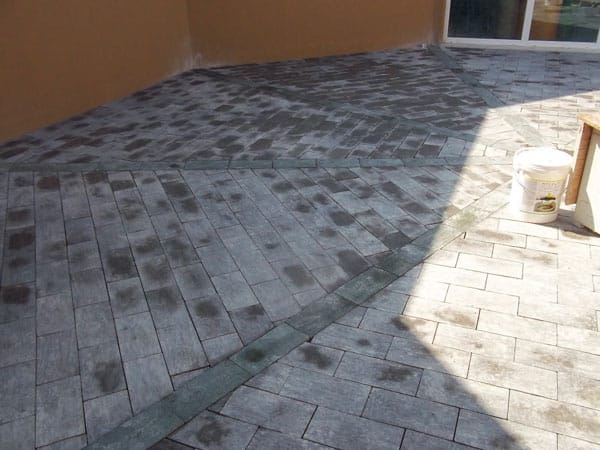 Cortile-esterno-aziendale-Piacenza Cortile-esterno-aziendale-Piacenza