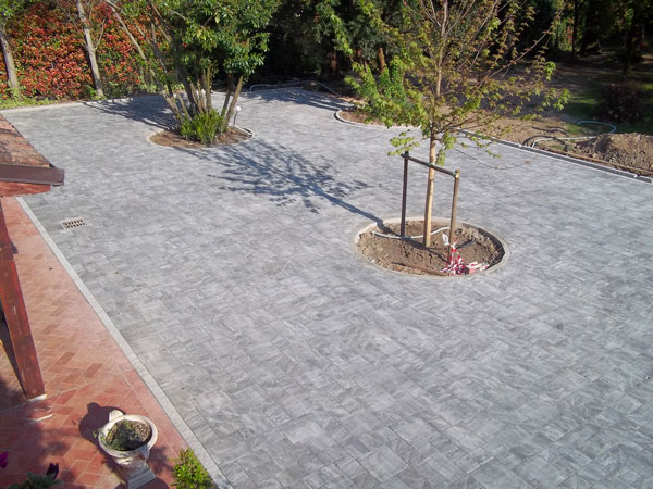 Pavimentazione-giardino-privato-Cremona Pavimentazione-giardino-privato-Cremona