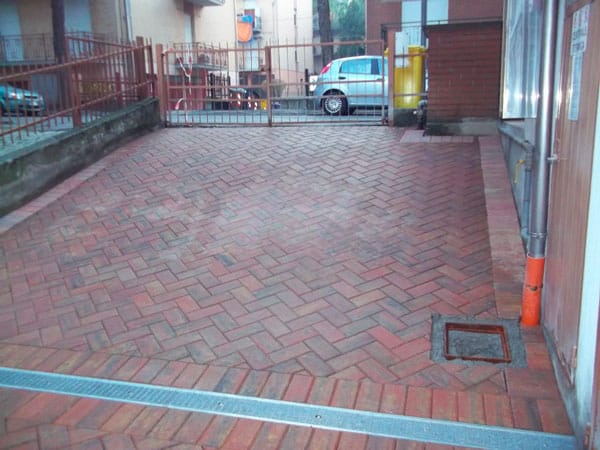 Realizzazione-cortile-scuole-Cremona Realizzazione-cortile-scuole-Cremona